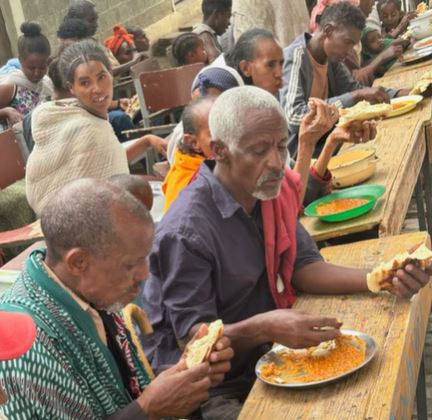 she provided food for 3000 children